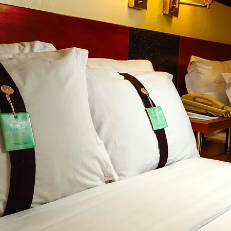 By Ihg Hotel