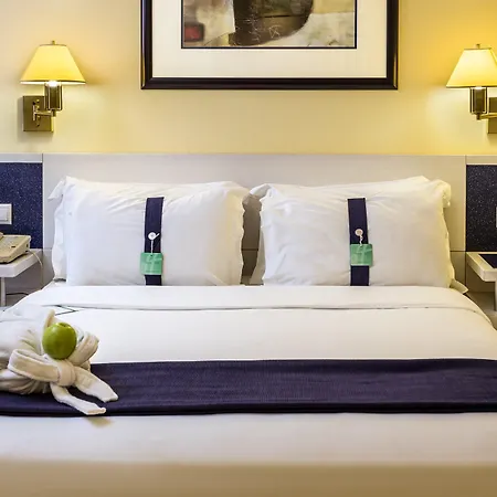 Hotel By Ihg 4*