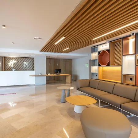 By Ihg Hotel 4*
