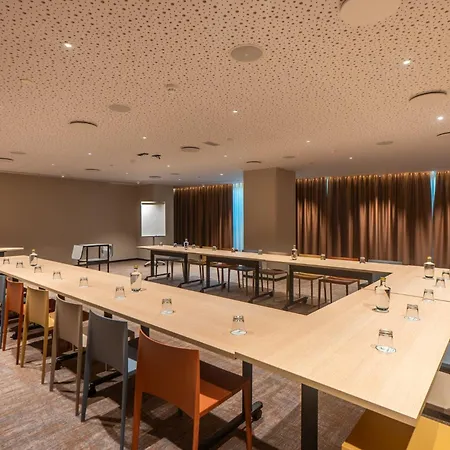 By Ihg ホテル 4*