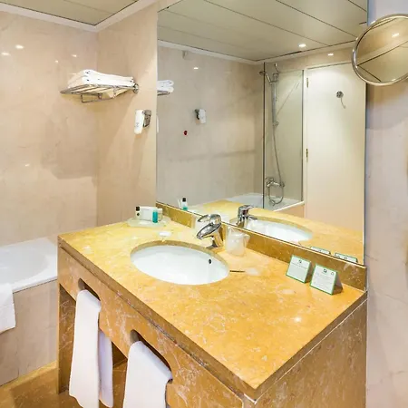 Hotel By Ihg Lisbon