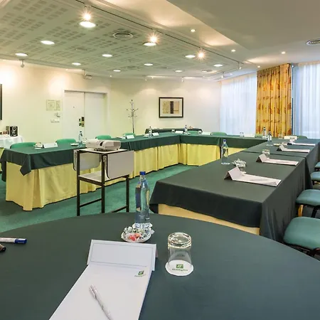 By Ihg Hotel 4*