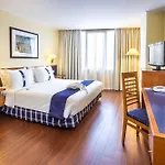 By Ihg מלון ליסבון