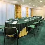 Hotel By Ihg