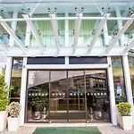 מלון By Ihg 4*