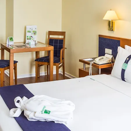 By Ihg Szálloda Lisboa