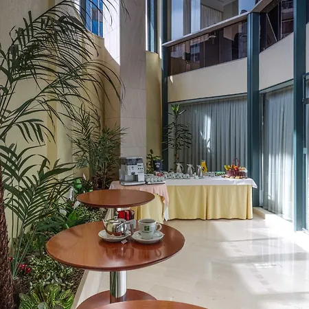 By Ihg Hotel