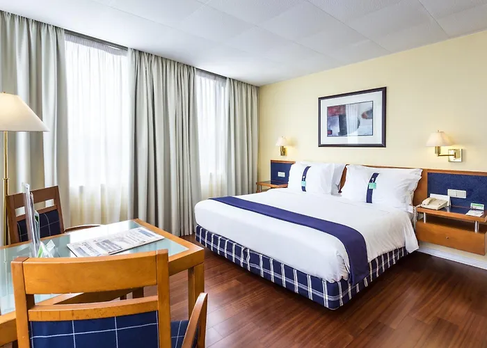 By Ihg Hotel