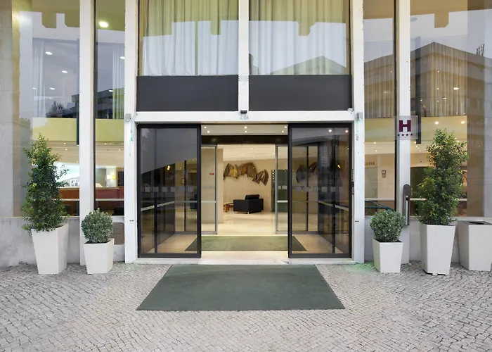 By Ihg 4* Lisbon