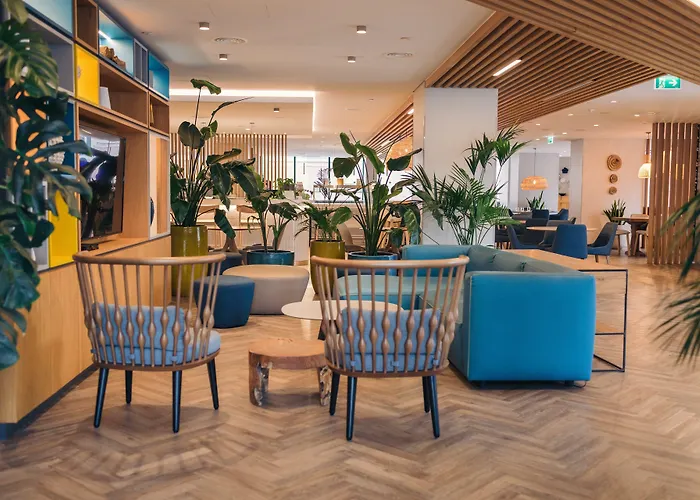 Hotel By Ihg 4*